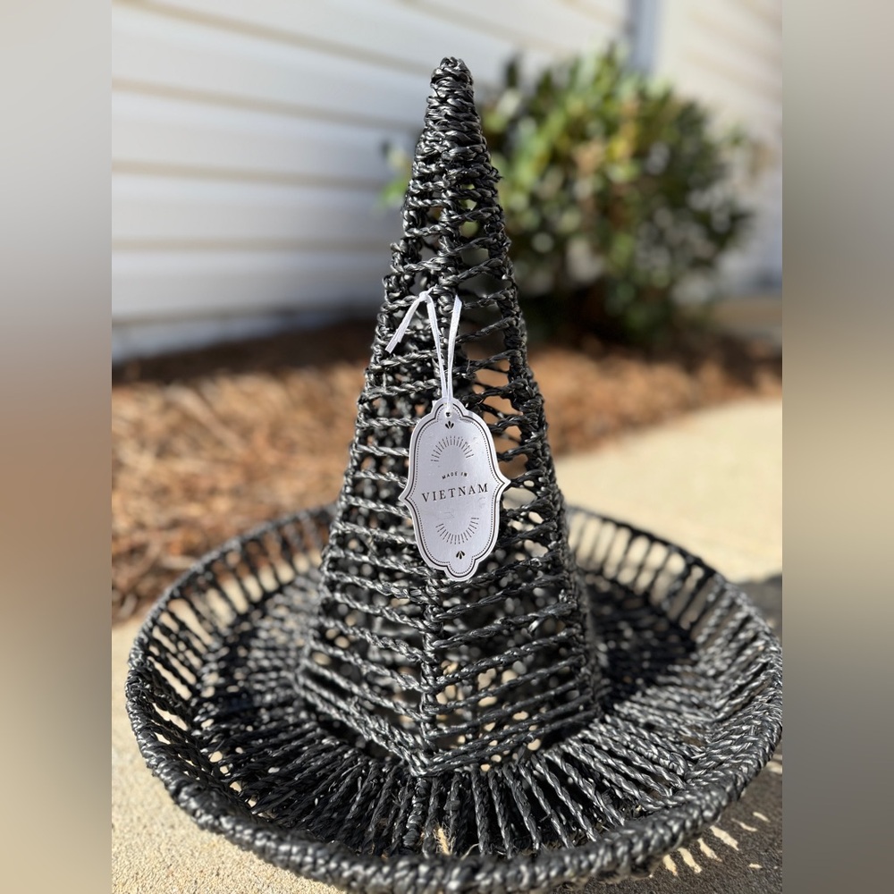 Black Seagrass Witch Hats - Set of 2 - NWT - Picture 4 of 14